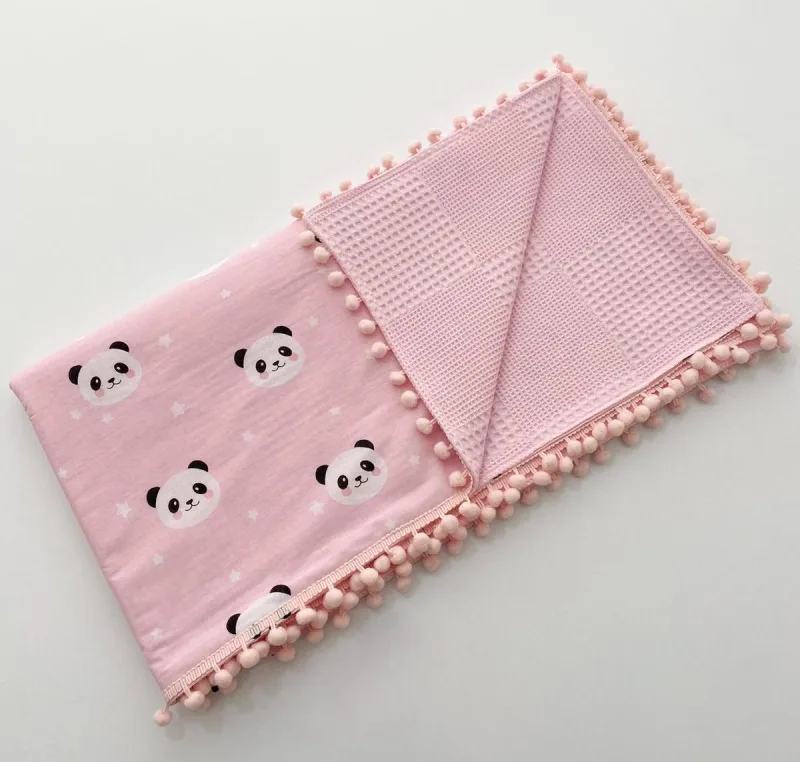 PEMBE PANDA DESEN ÇİFT TARAFLI PONPONLU PİKE